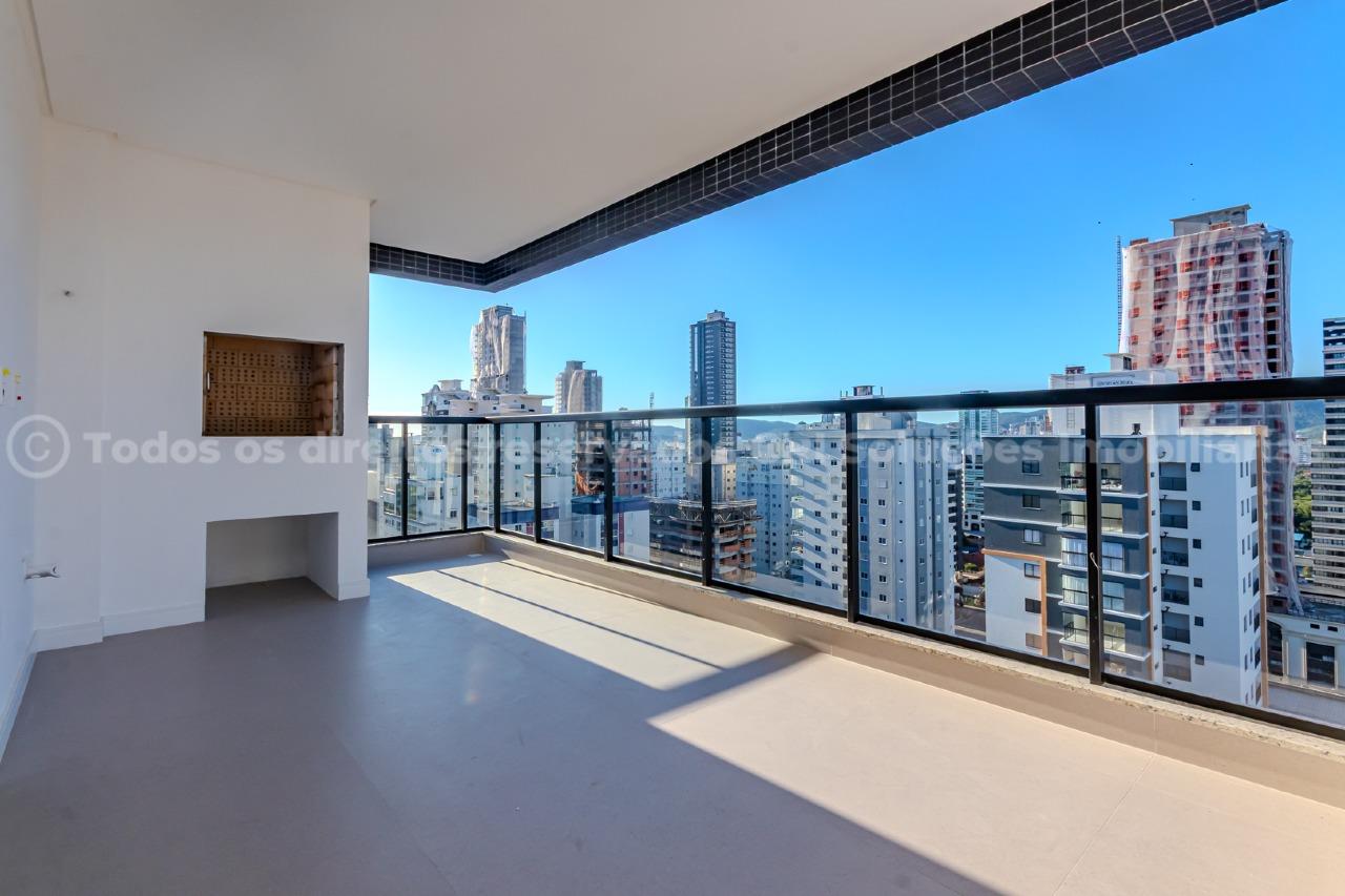Foto do imóvel Cobertura a venda com 03 Quartos sendo 03 Suites no Edificio La Passione em Meia Praia Itapema