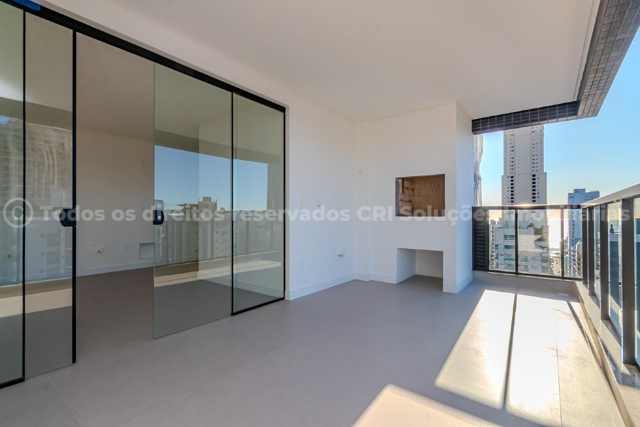 Foto do imóvel Cobertura a venda com 03 Quartos sendo 03 Suites no Edificio La Passione em Meia Praia Itapema