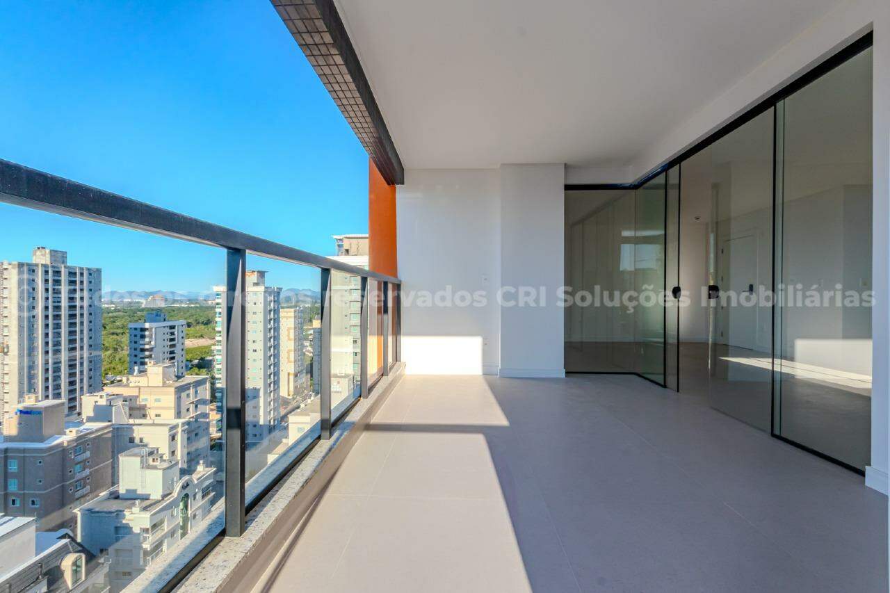 Foto do imóvel Cobertura a venda com 03 Quartos sendo 03 Suites no Edificio La Passione em Meia Praia Itapema
