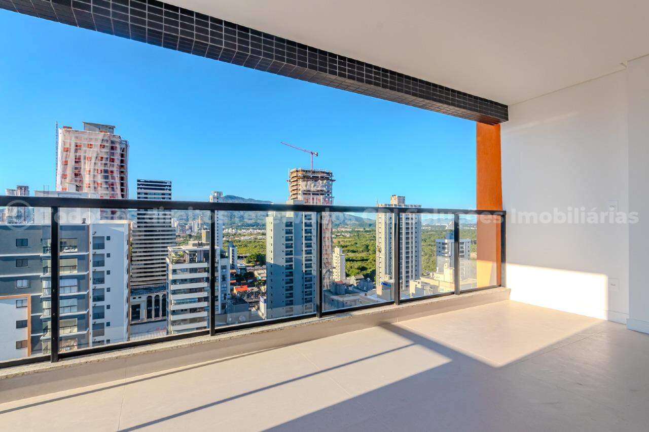 Foto do imóvel Cobertura a venda com 03 Quartos sendo 03 Suites no Edificio La Passione em Meia Praia Itapema