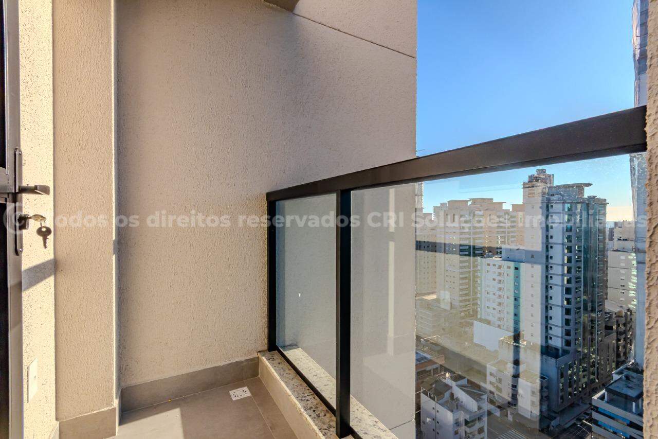 Foto do imóvel Cobertura a venda com 03 Quartos sendo 03 Suites no Edificio La Passione em Meia Praia Itapema