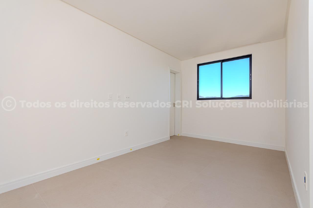 Foto do imóvel Cobertura a venda com 03 Quartos sendo 03 Suites no Edificio La Passione em Meia Praia Itapema