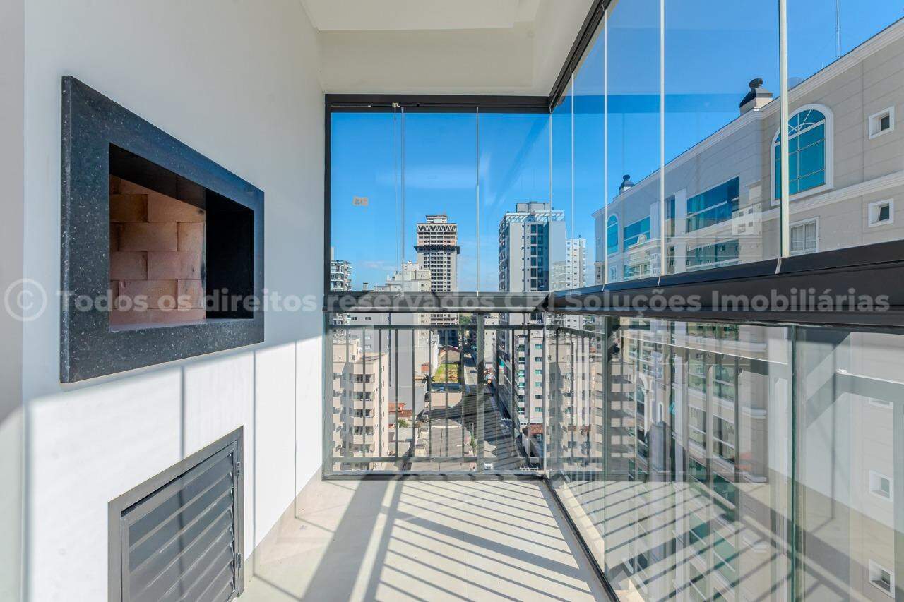 Foto do imóvel Apartamento no Edifício Tramonto com 3 quartos, suíte e 2 vagas – Meia Praia, Itapema