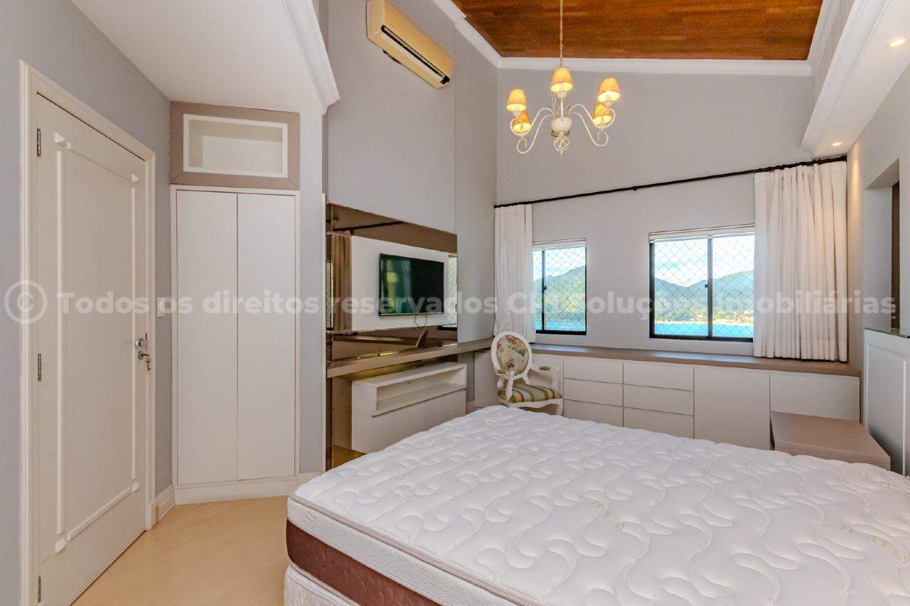 Foto do imóvel Cobertura Mobiliada Frente Mar com 04 Suítes á venda no Edifício Cidade Firenze na Barra Sul