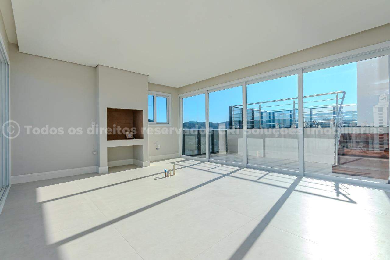 Foto do imóvel Cobertura Vista Mar com 04 Suítes á venda no Edifício Cyano Mare no Centro de Balneário Camboriú