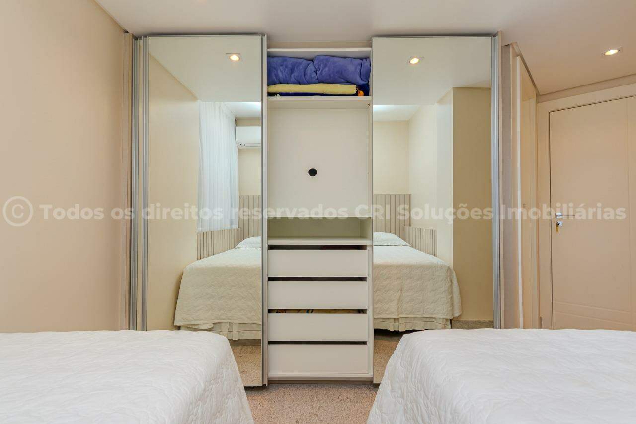 Foto do imóvel Apartamento 4 Suítes Mobiliado à Venda no Edifício Nina Schürmann – Avenida Atlântica, Balneário Camboriú
