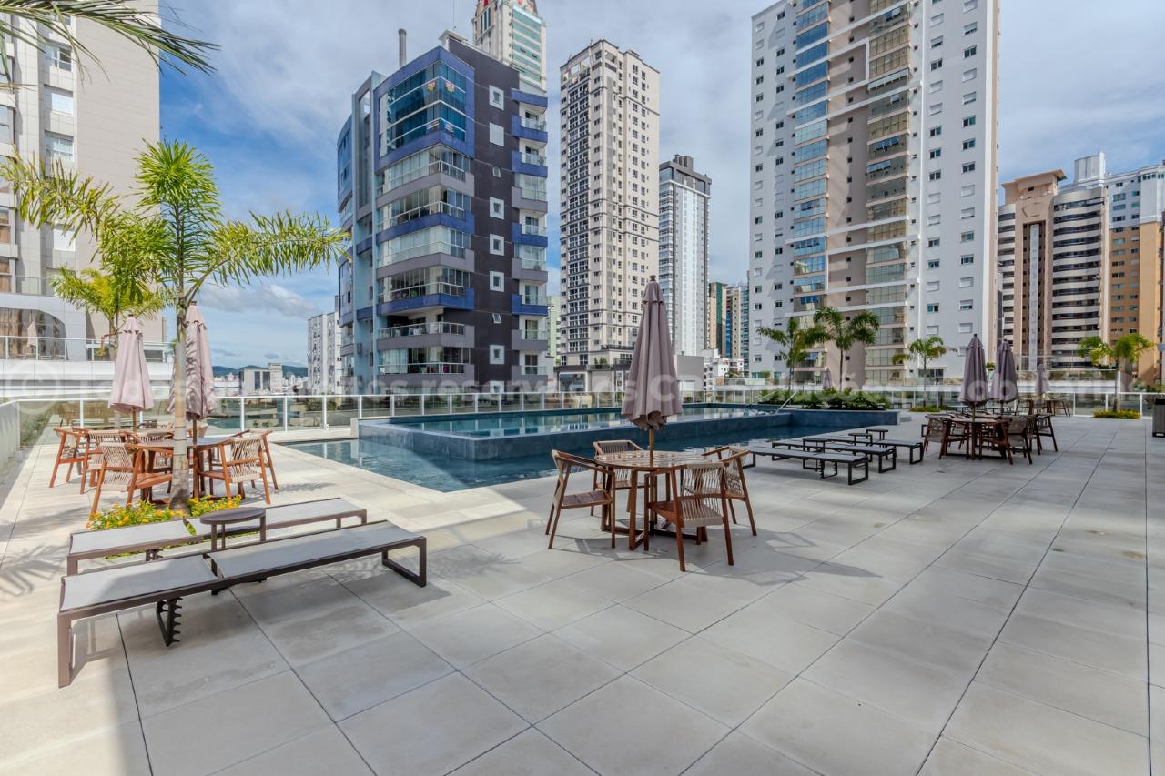 Apartamento com 2 suítes no Horizon Residence no Centro em Balneário Camboriú
