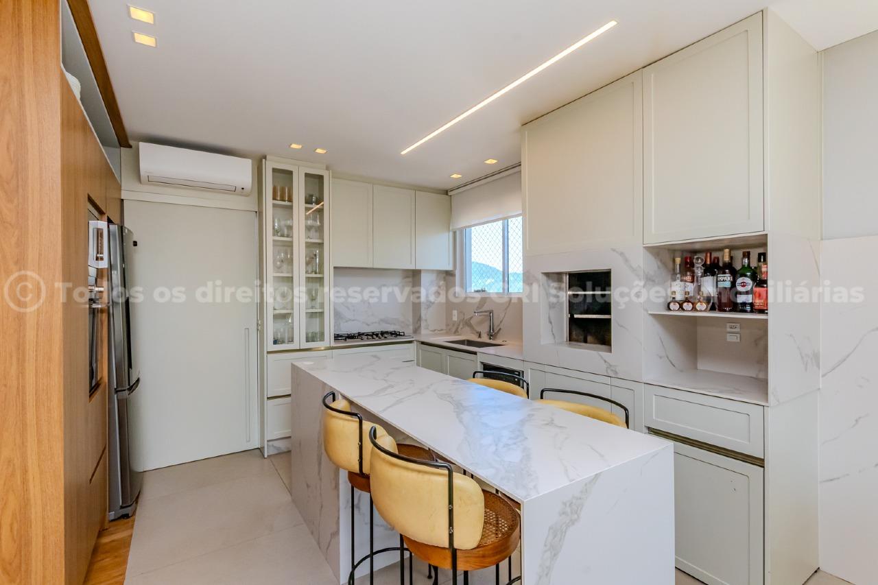 Foto do imóvel Apartamento com 3 suítes no Edifício Montpelier, bairro Pioneiros em Balneário Camboriú