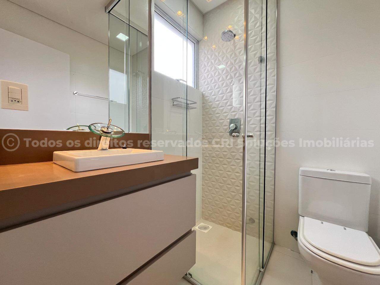 Foto do imóvel Apartamento mobiliado 4 suites na quadra do mar a venda no Salinas, Meia Praia em Itapema