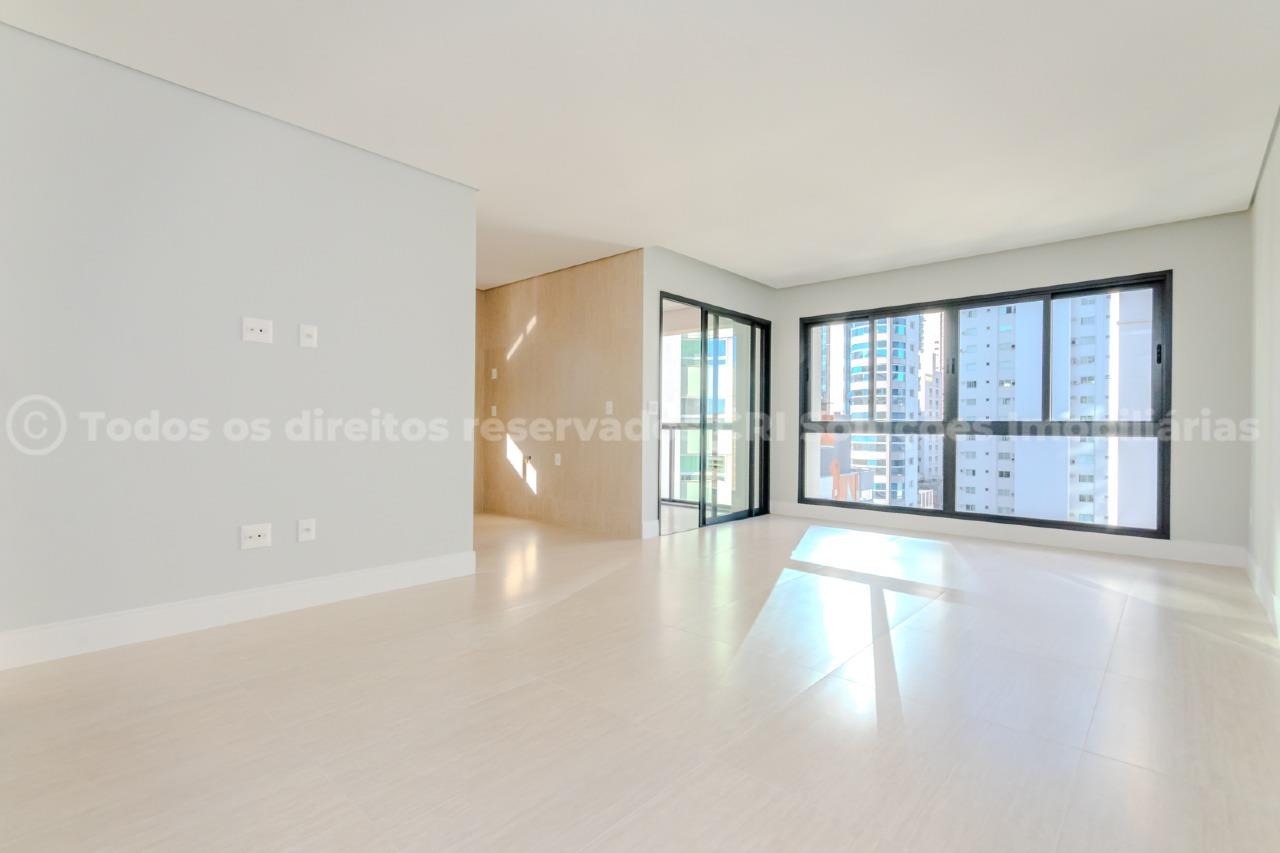 Apartamento com 3 suítes no Edifício Hannover no Centro, Balneário Camboriú