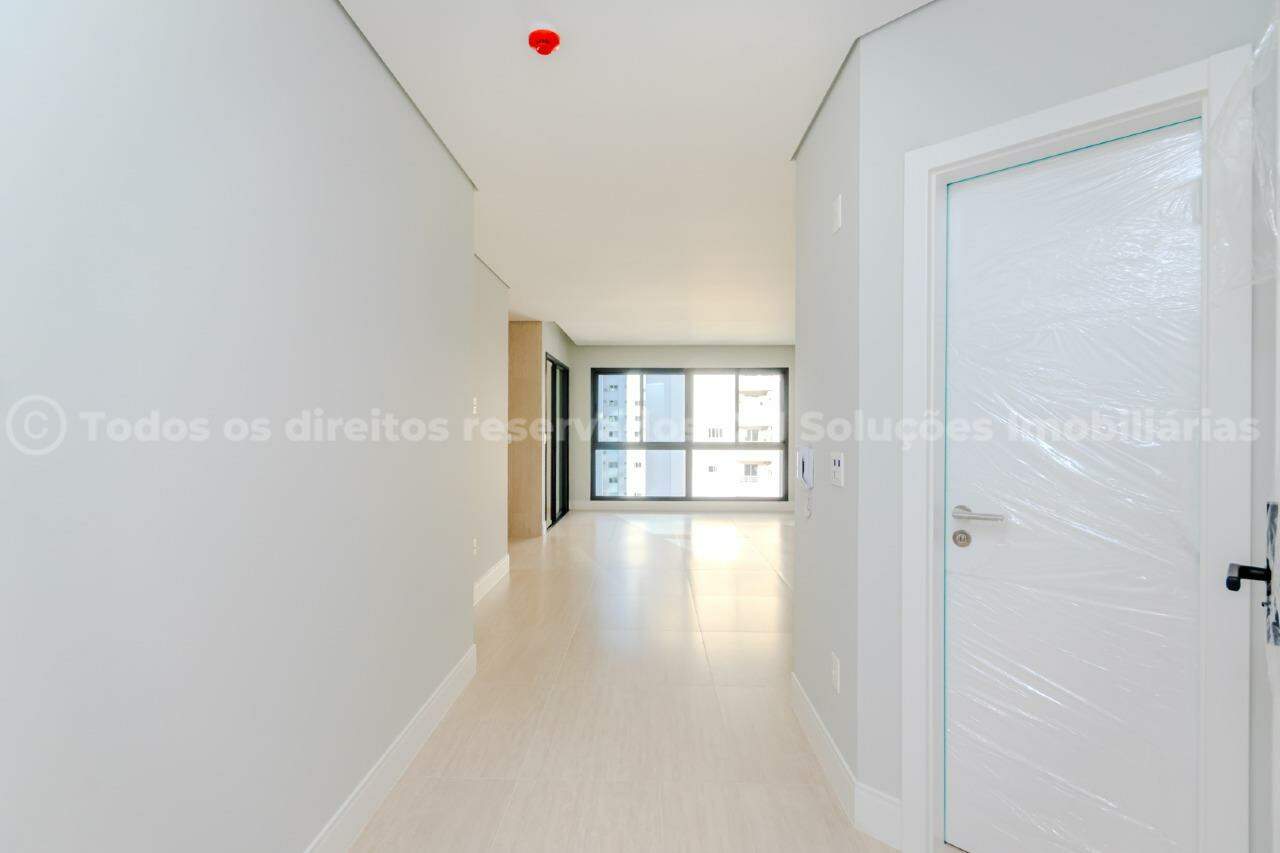 Foto do imóvel Apartamento com 03 Suítes á venda no Edifício Hannover em Balneário Camboriú