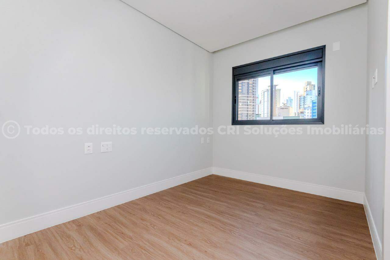 Foto do imóvel Apartamento com 03 Suítes á venda no Edifício Hannover em Balneário Camboriú