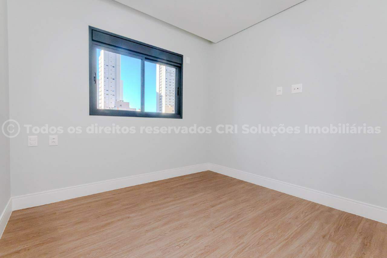 Foto do imóvel Apartamento com 03 Suítes á venda no Edifício Hannover em Balneário Camboriú