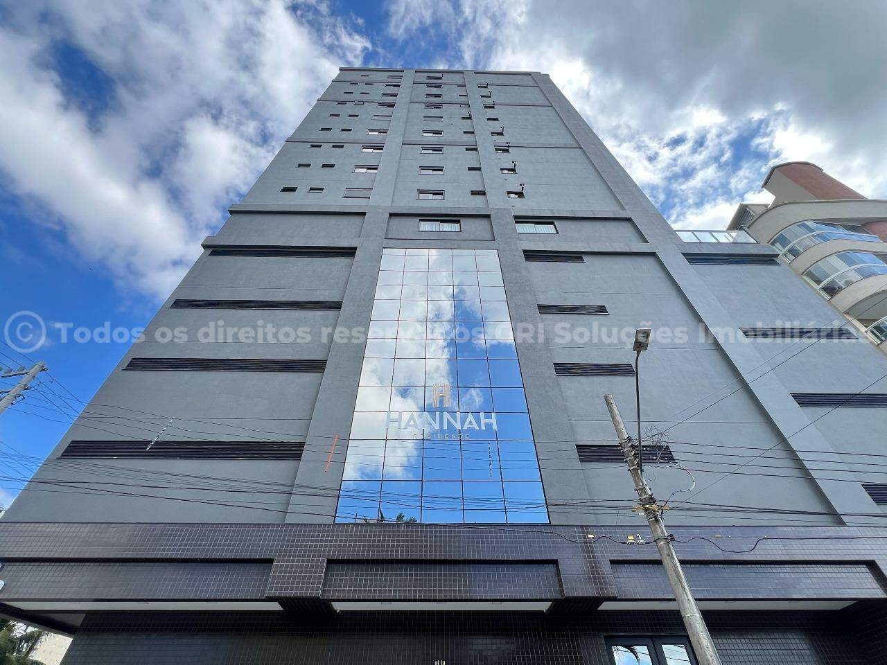 Foto do imóvel Apartamento com 3 Suítes, 2 Vagas e Lazer Completo – Quadra Mar no Edifício Hannah, Meia Praia, Itapema