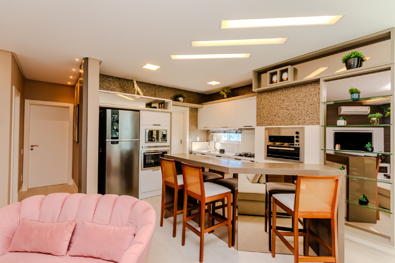 Foto do imóvel Apartamento Mobiliado com 03 Suítes á venda no Edifício Portinax em Balneário Camboriú