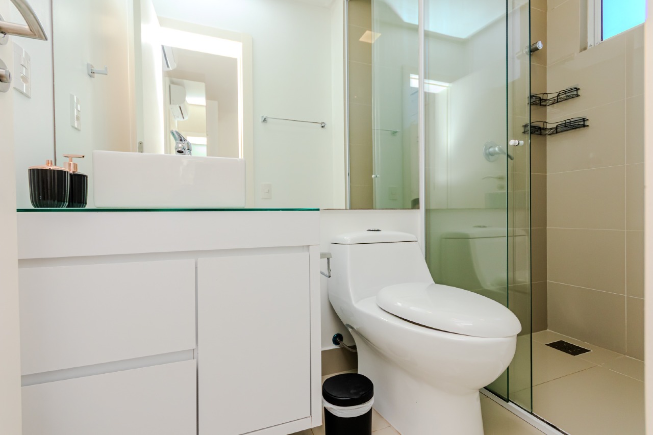 Foto do imóvel Apartamento Mobiliado com 03 Suítes á venda no Edifício Portinax em Balneário Camboriú