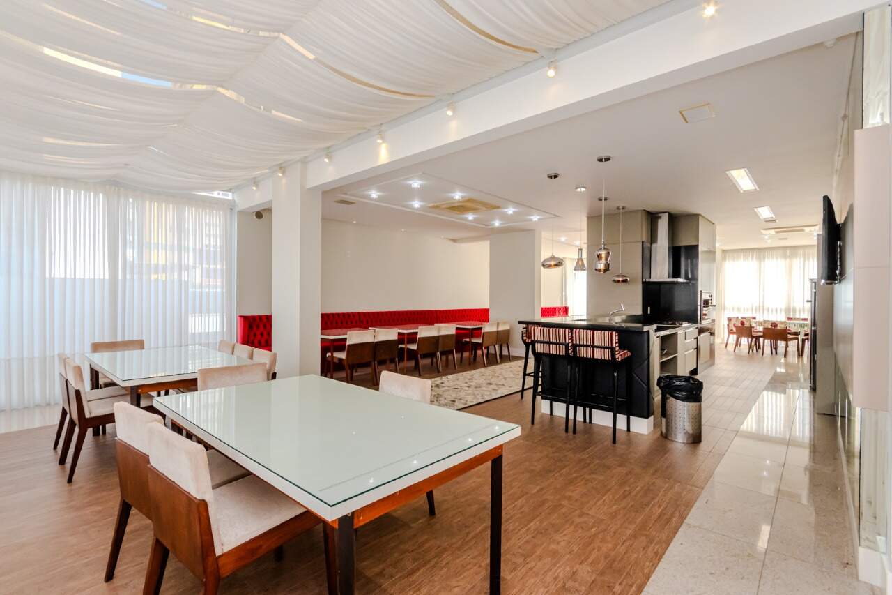 Foto do imóvel Apartamento Mobiliado com 03 Suítes á venda no Edifício Portinax em Balneário Camboriú