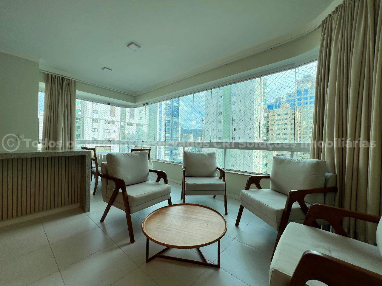 Foto do imóvel Apartamento mobiliado no Boulevard Beach em Meia Praia – 3 dormitórios e 2 vagas de garagem