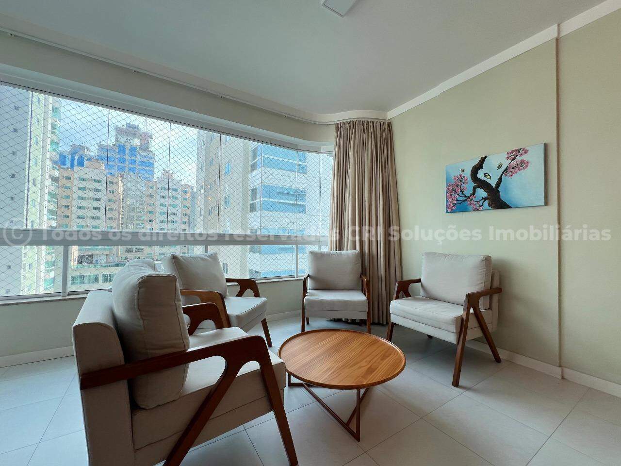 Foto do imóvel Apartamento mobiliado no Boulevard Beach em Meia Praia – 3 dormitórios e 2 vagas de garagem