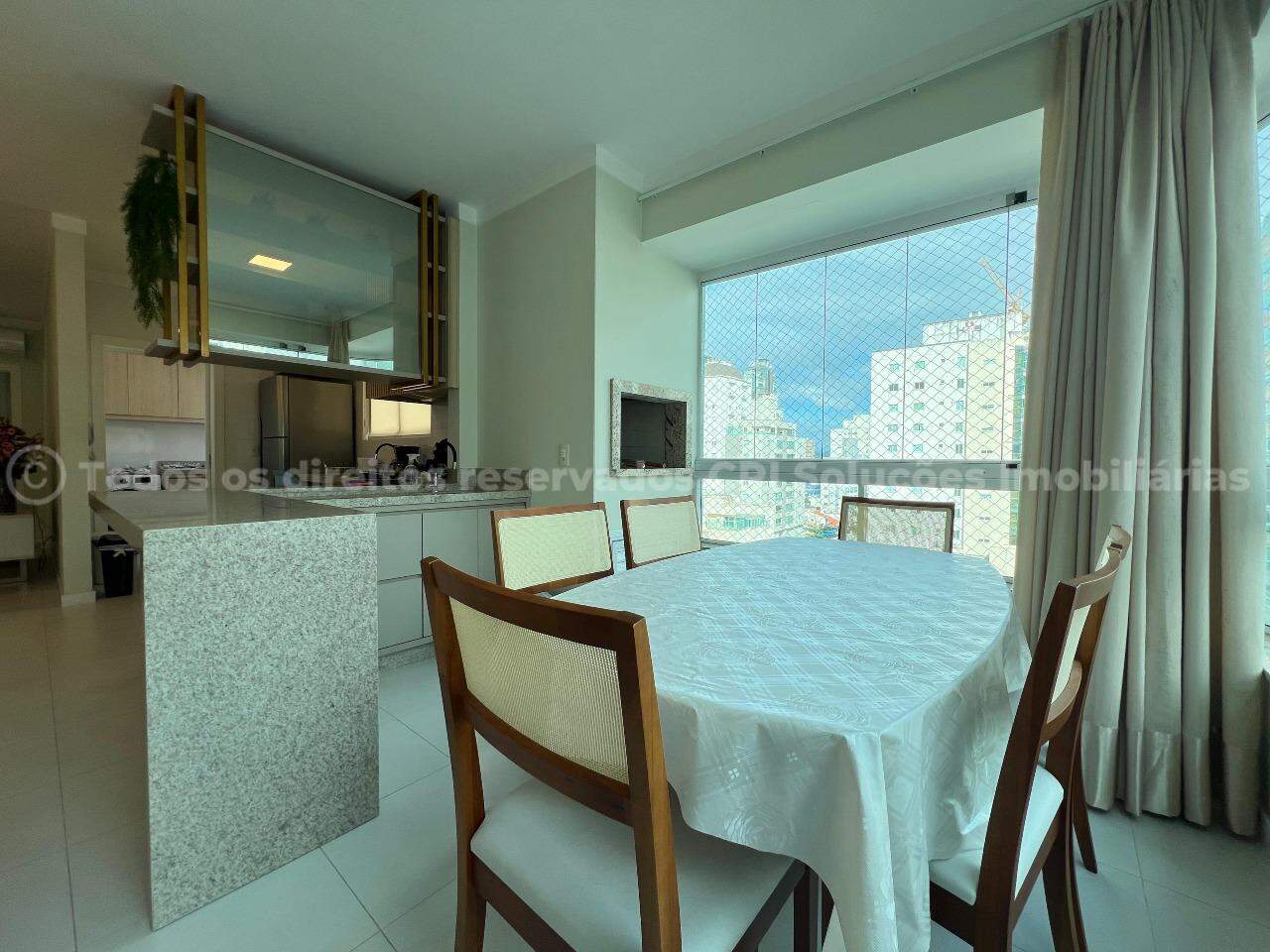 Foto do imóvel Apartamento mobiliado no Boulevard Beach em Meia Praia – 3 dormitórios e 2 vagas de garagem