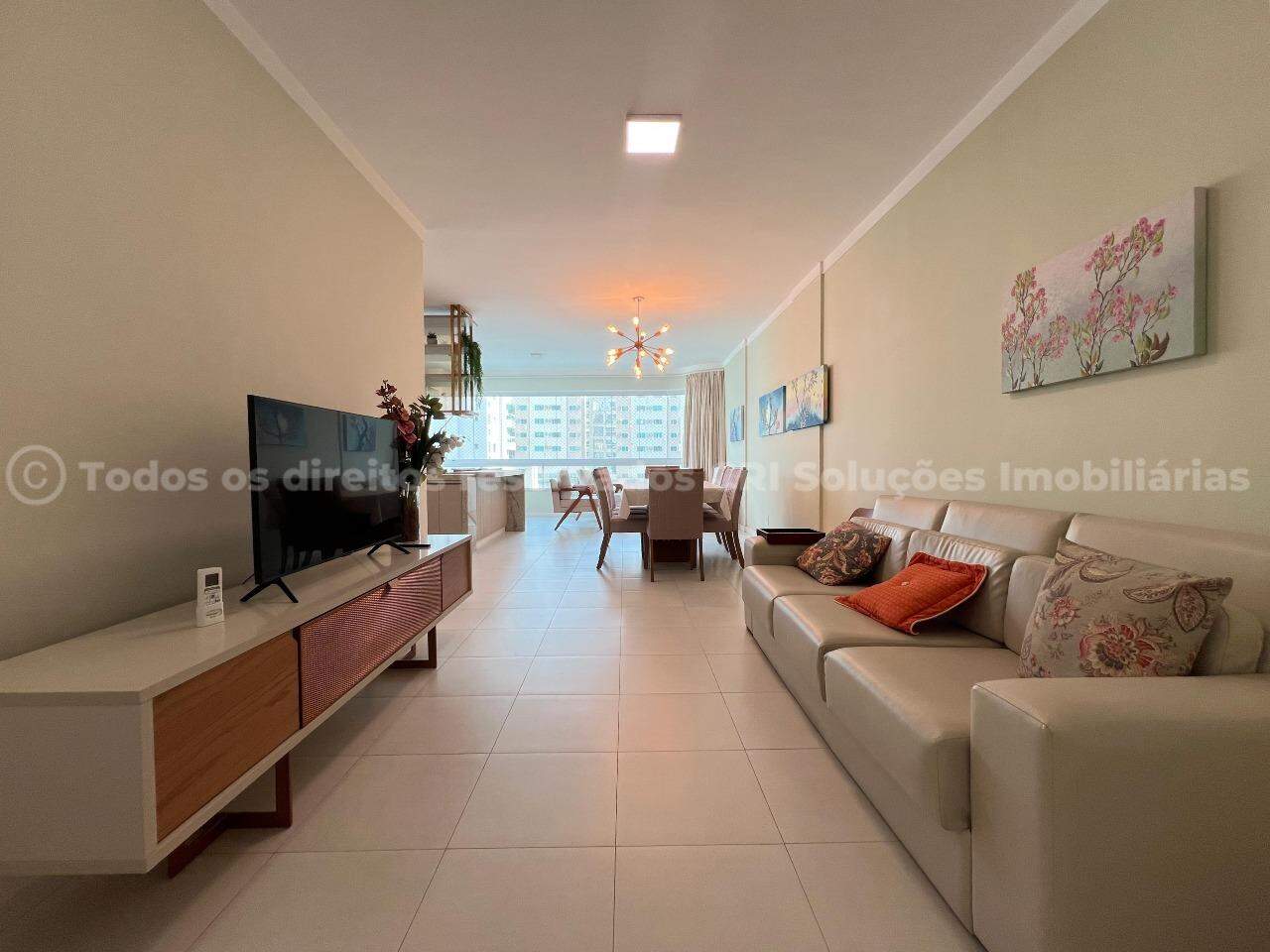 Foto do imóvel Apartamento mobiliado no Boulevard Beach em Meia Praia – 3 dormitórios e 2 vagas de garagem