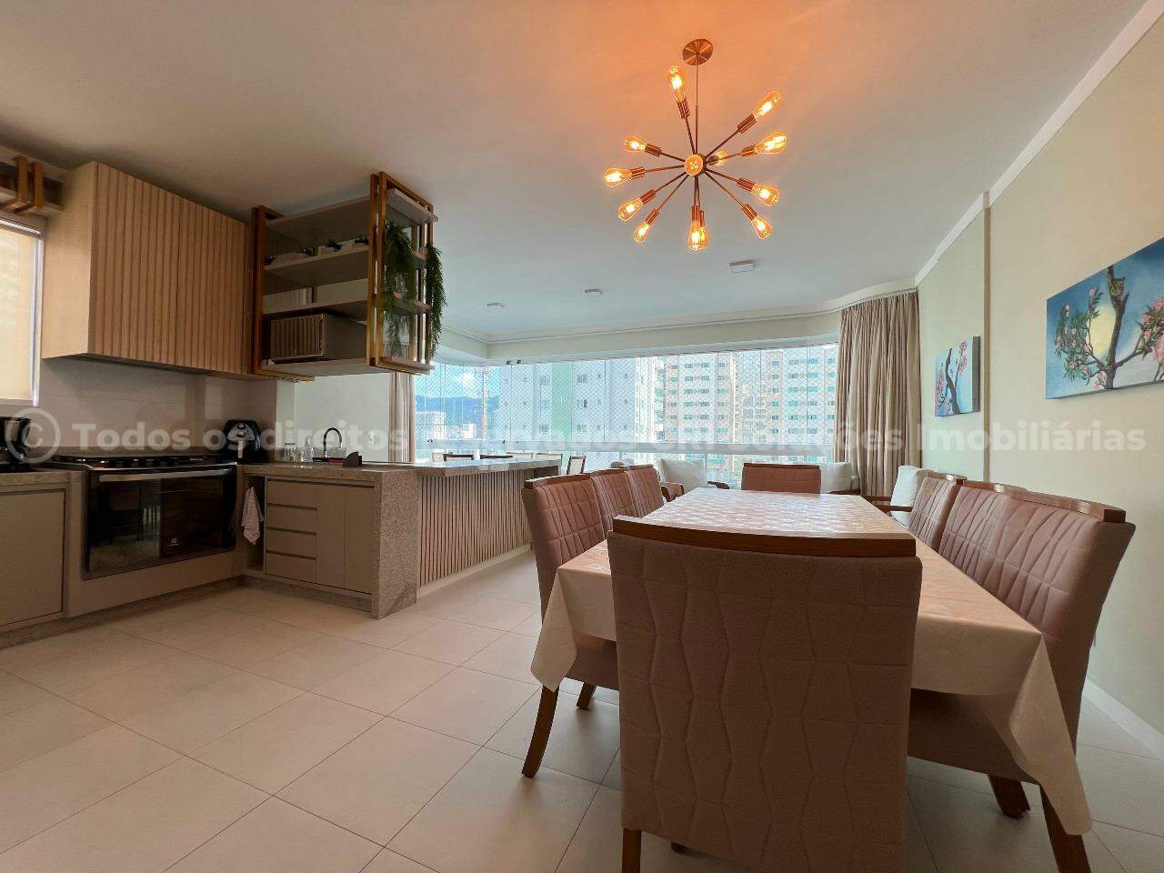 Foto do imóvel Apartamento mobiliado no Boulevard Beach em Meia Praia – 3 dormitórios e 2 vagas de garagem