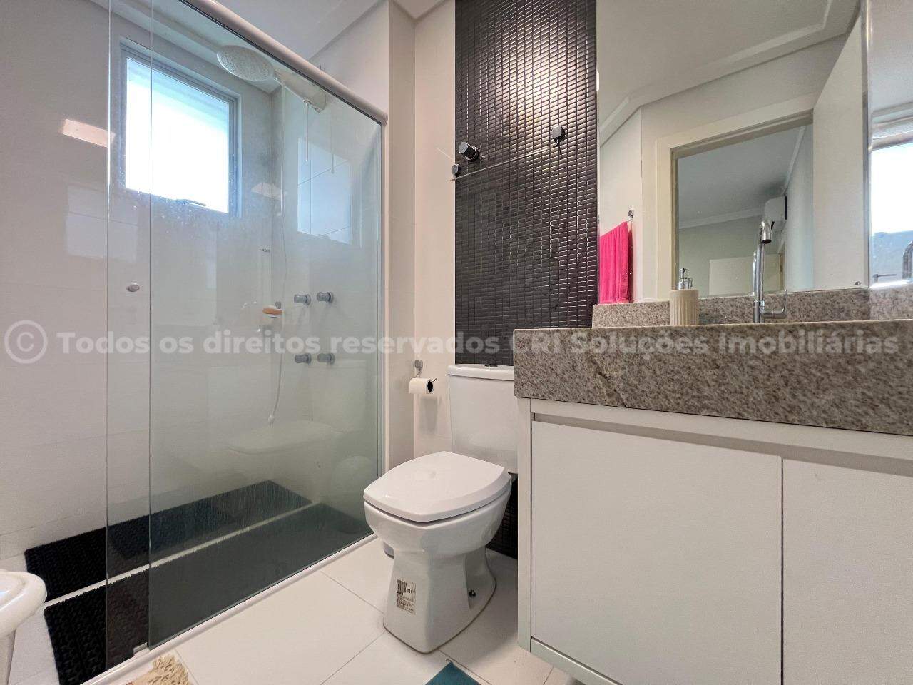 Foto do imóvel Apartamento mobiliado no Boulevard Beach em Meia Praia – 3 dormitórios e 2 vagas de garagem