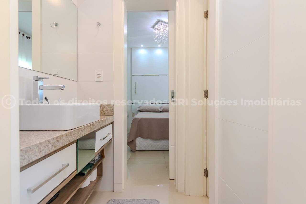 Foto do imóvel Apartamento Mobiliado com 3 Dormitórios e 140 m² no Arquipélago dos Açores – Meia Praia, Itapema