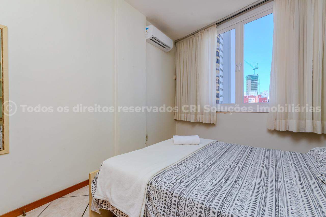 Foto do imóvel Apartamento frente mar no Edificio Imperador em Balneário Camboriú. 