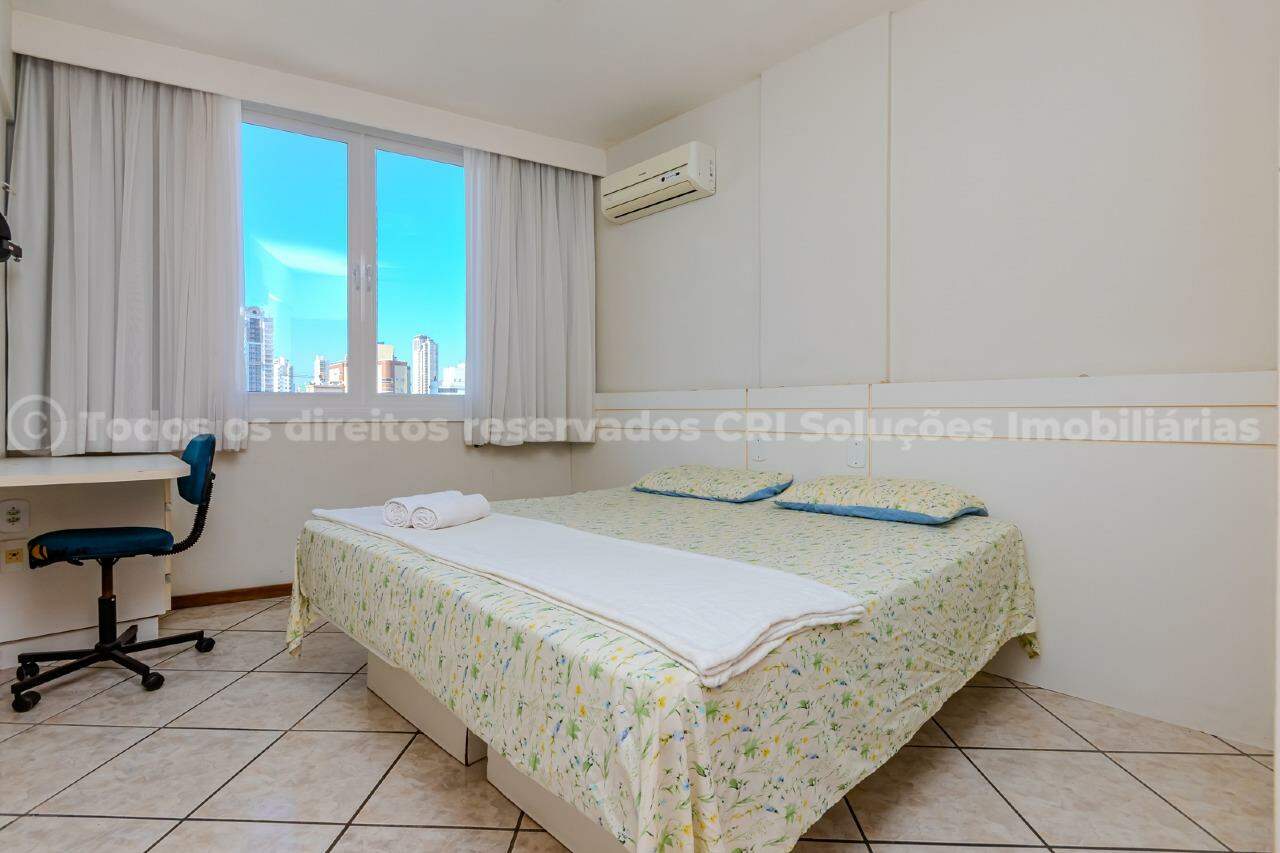 Foto do imóvel Apartamento frente mar no Edificio Imperador em Balneário Camboriú. 