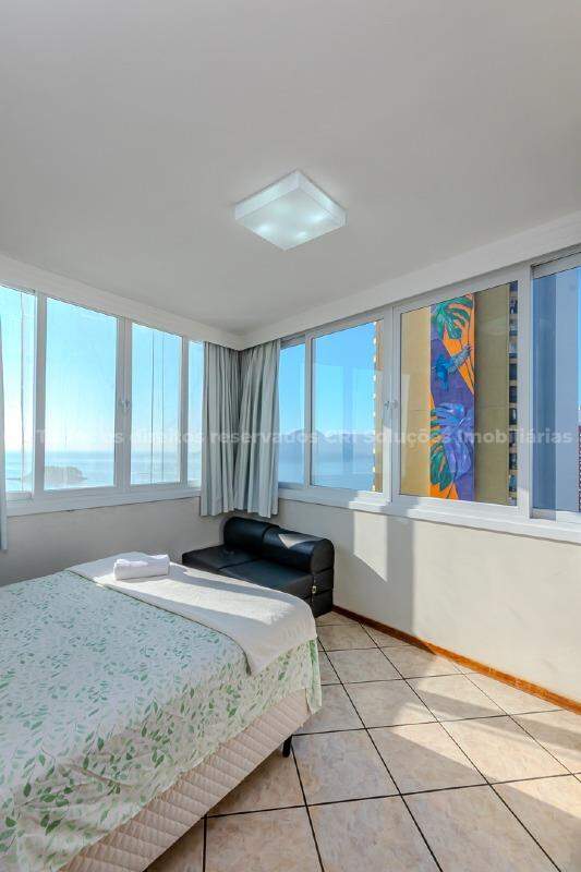 Foto do imóvel Apartamento frente mar no Edificio Imperador em Balneário Camboriú. 