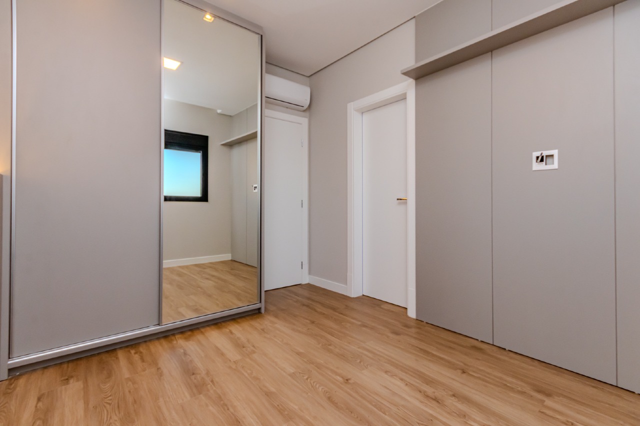 Foto do imóvel Apartamento no Edifício Soho Village á venda com 04 Dormitórios no Centro de Balneário Camboriú