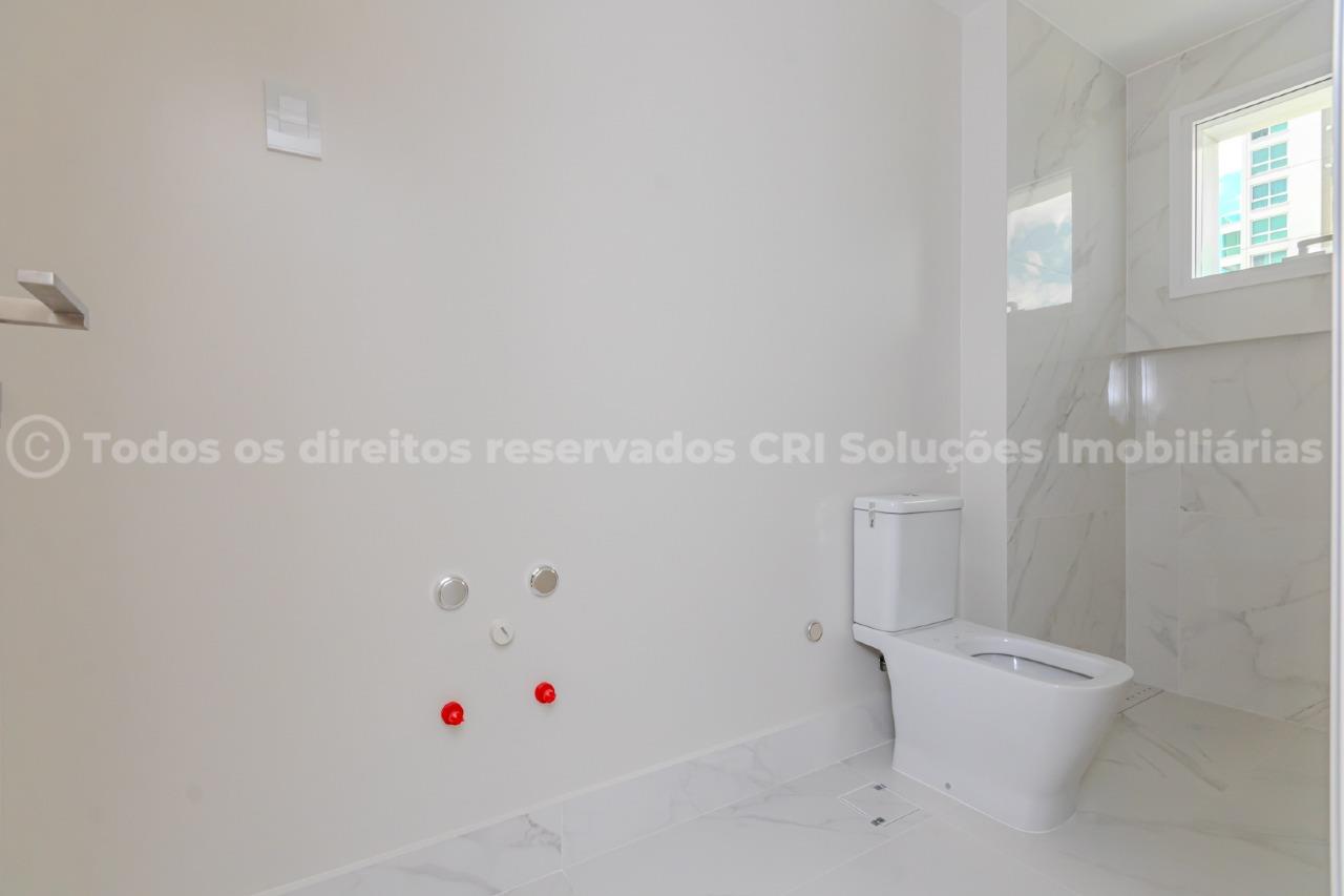 Foto do imóvel Apartamento frente mar à venda no Edifício Boreal Tower com 4 suítes e 4 vagas de garagem na valorizada Barra Norte de Balneário Camboriú