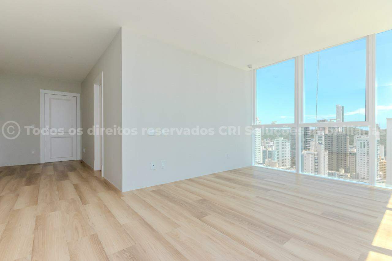 Foto do imóvel Apartamento com 4 Suítes e 4 vagas de garagem á venda no Edifício Boreal Tower, na Avenida Atlântica de Balneário Camboriú