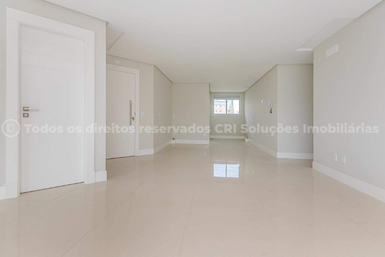 Foto do imóvel Apartamento a venda no Edifico Falcon Tower no centro de Balneário Camboriú