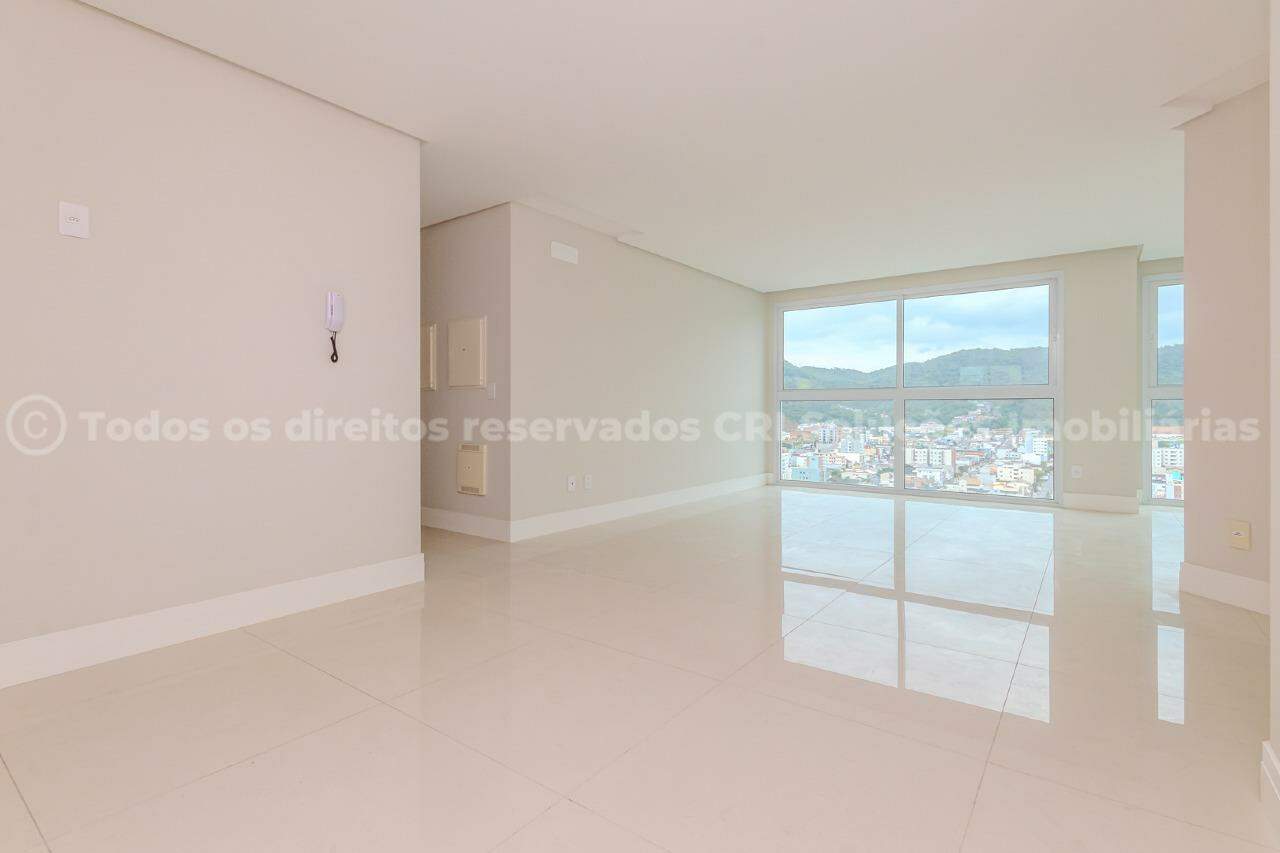 Foto do imóvel Apartamento a venda no Edifico Falcon Tower no centro de Balneário Camboriú