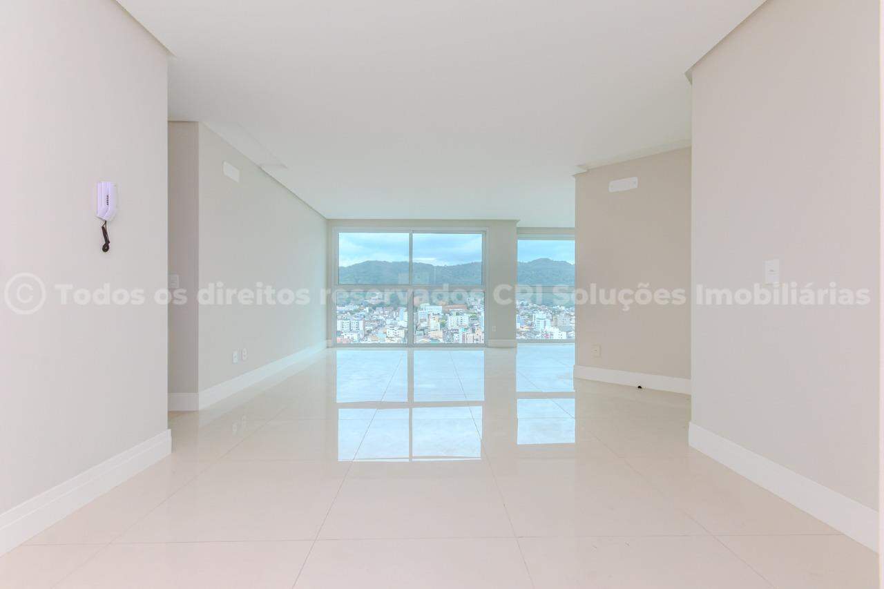 Foto do imóvel Apartamento a venda no Edifico Falcon Tower no centro de Balneário Camboriú
