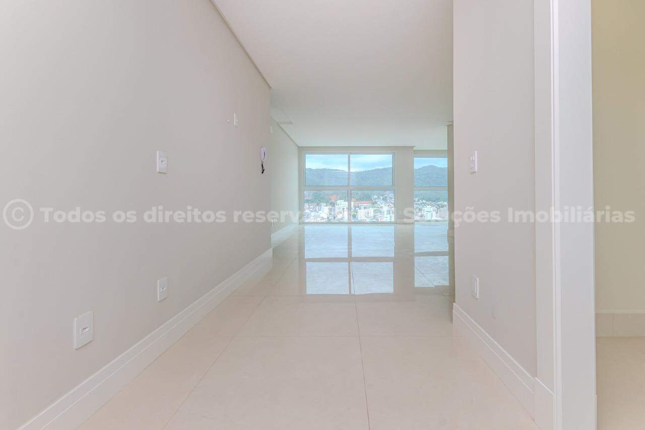 Foto do imóvel Apartamento a venda no Edifico Falcon Tower no centro de Balneário Camboriú