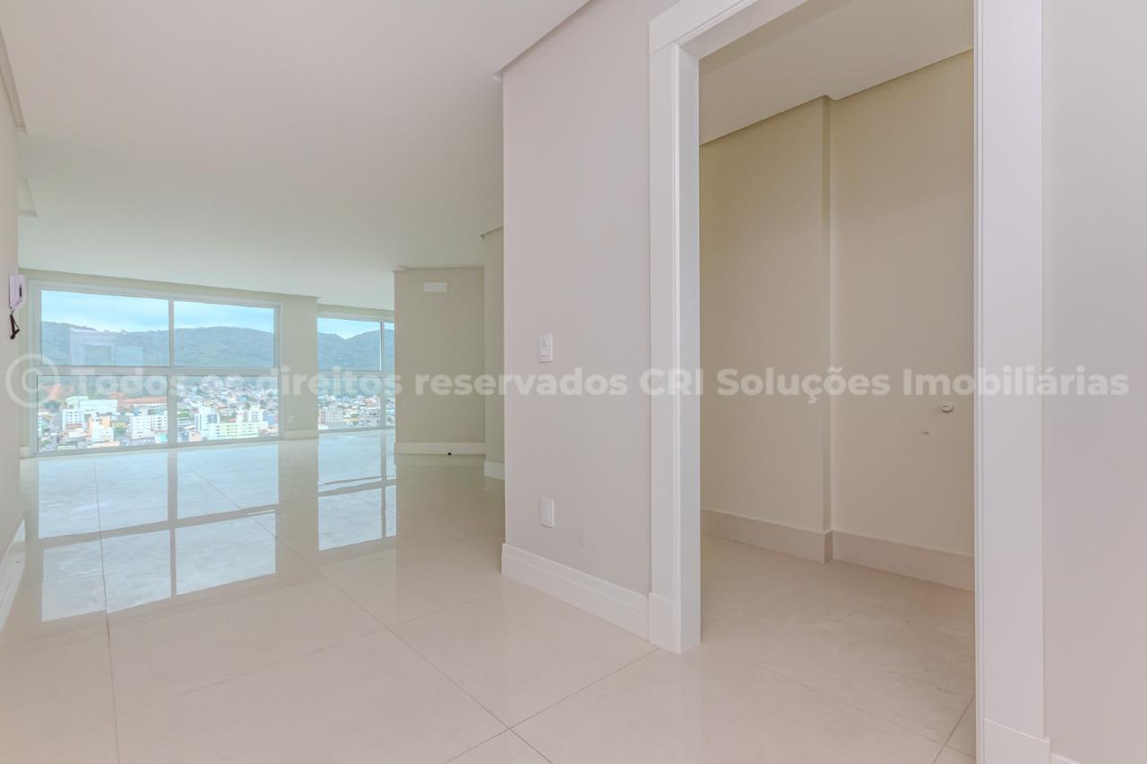 Foto do imóvel Apartamento a venda no Edifico Falcon Tower no centro de Balneário Camboriú