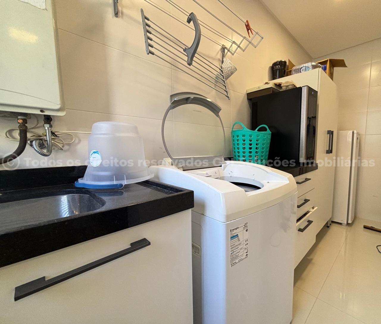 Foto do imóvel Apartamento mobiliado com 3 suítes e lazer completo no Residencial Brisas em Meia Praia – Itapema/SC
