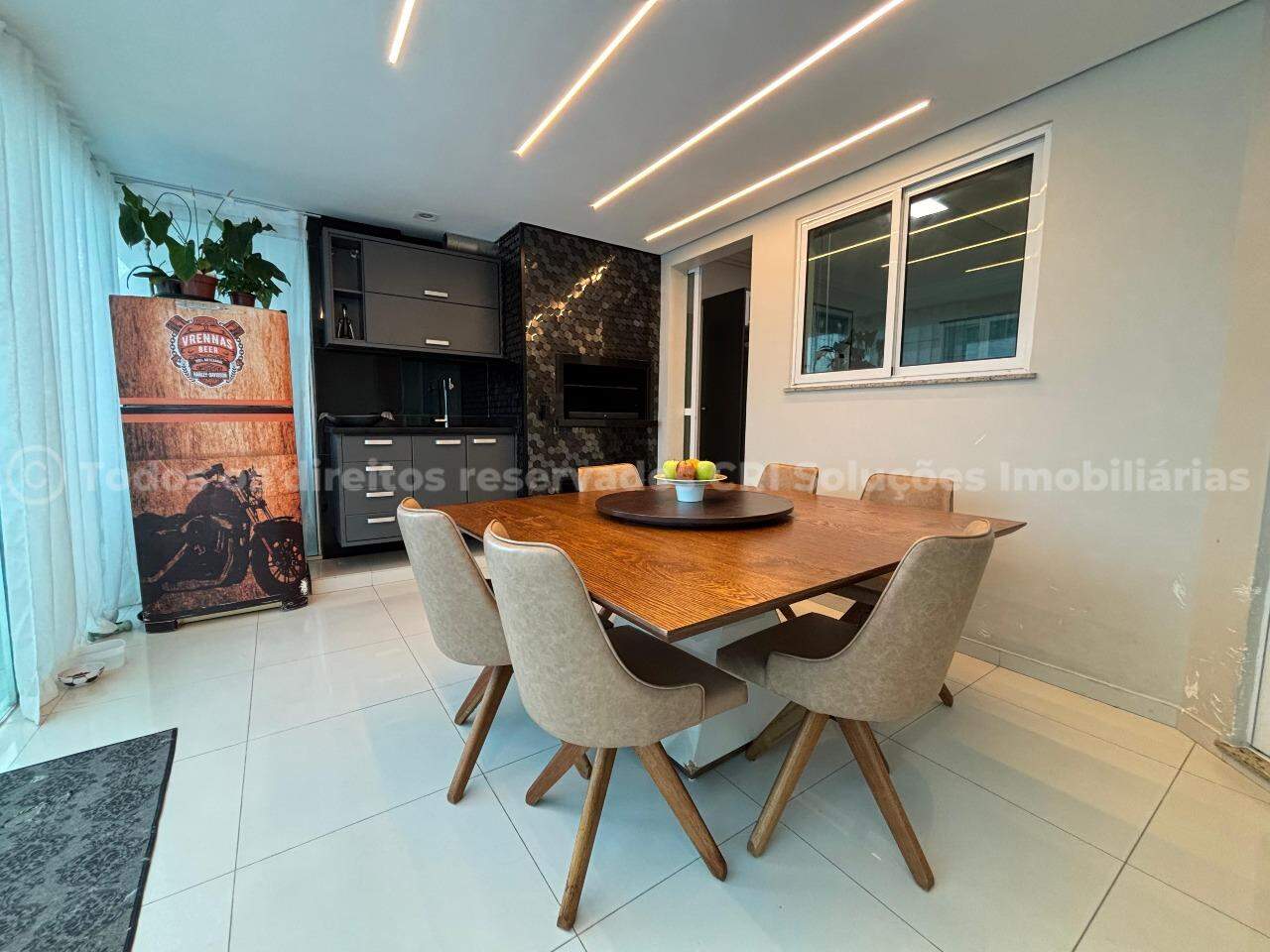 Foto do imóvel Cobertura Duplex Mobiliada com Vista Mar e 4 Suítes no edifício Cidade de Capri em Meia Praia – Itapema/SC
