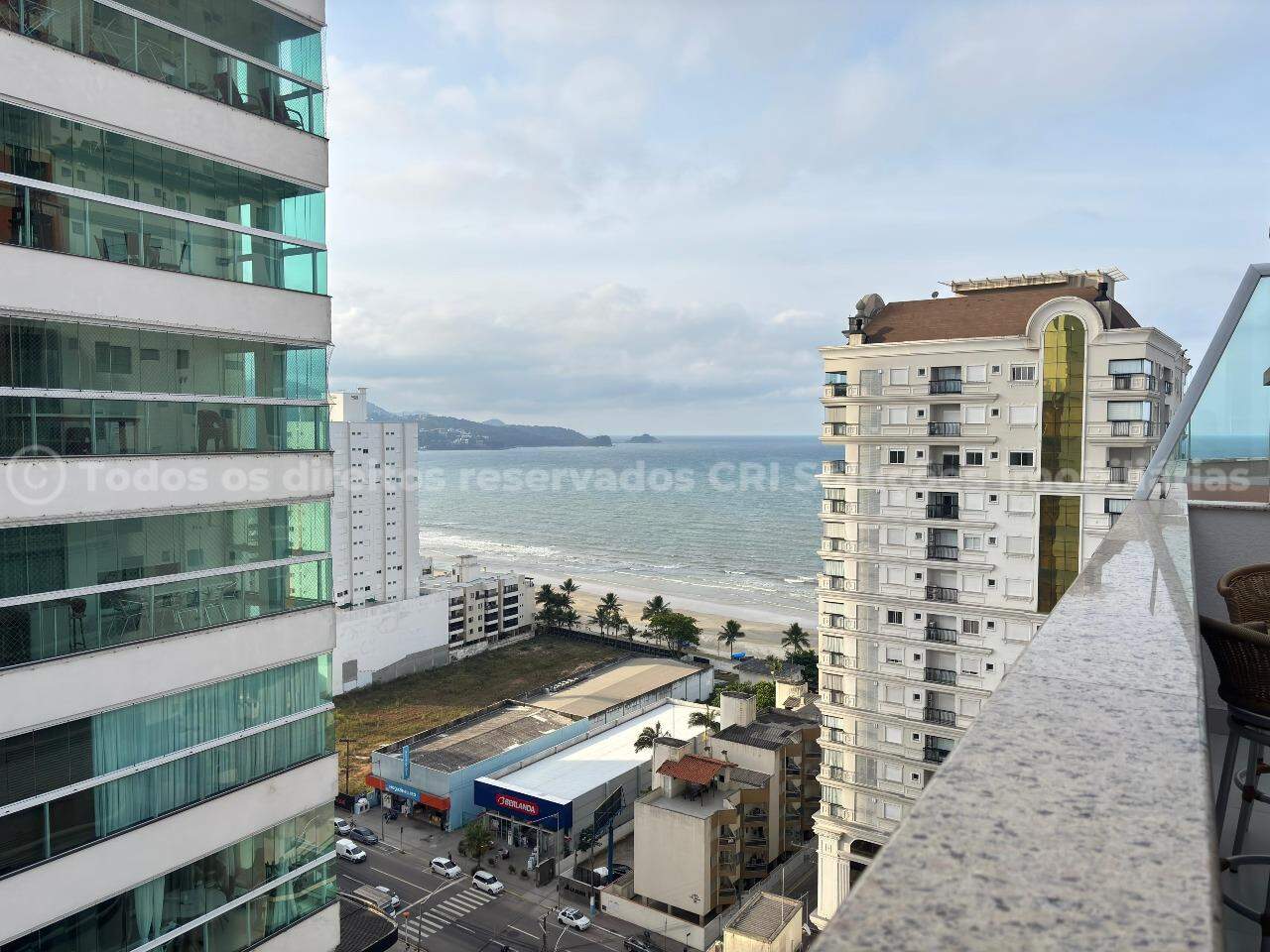 Foto do imóvel Cobertura Duplex Mobiliada com Vista Mar e 4 Suítes no edifício Cidade de Capri em Meia Praia – Itapema/SC