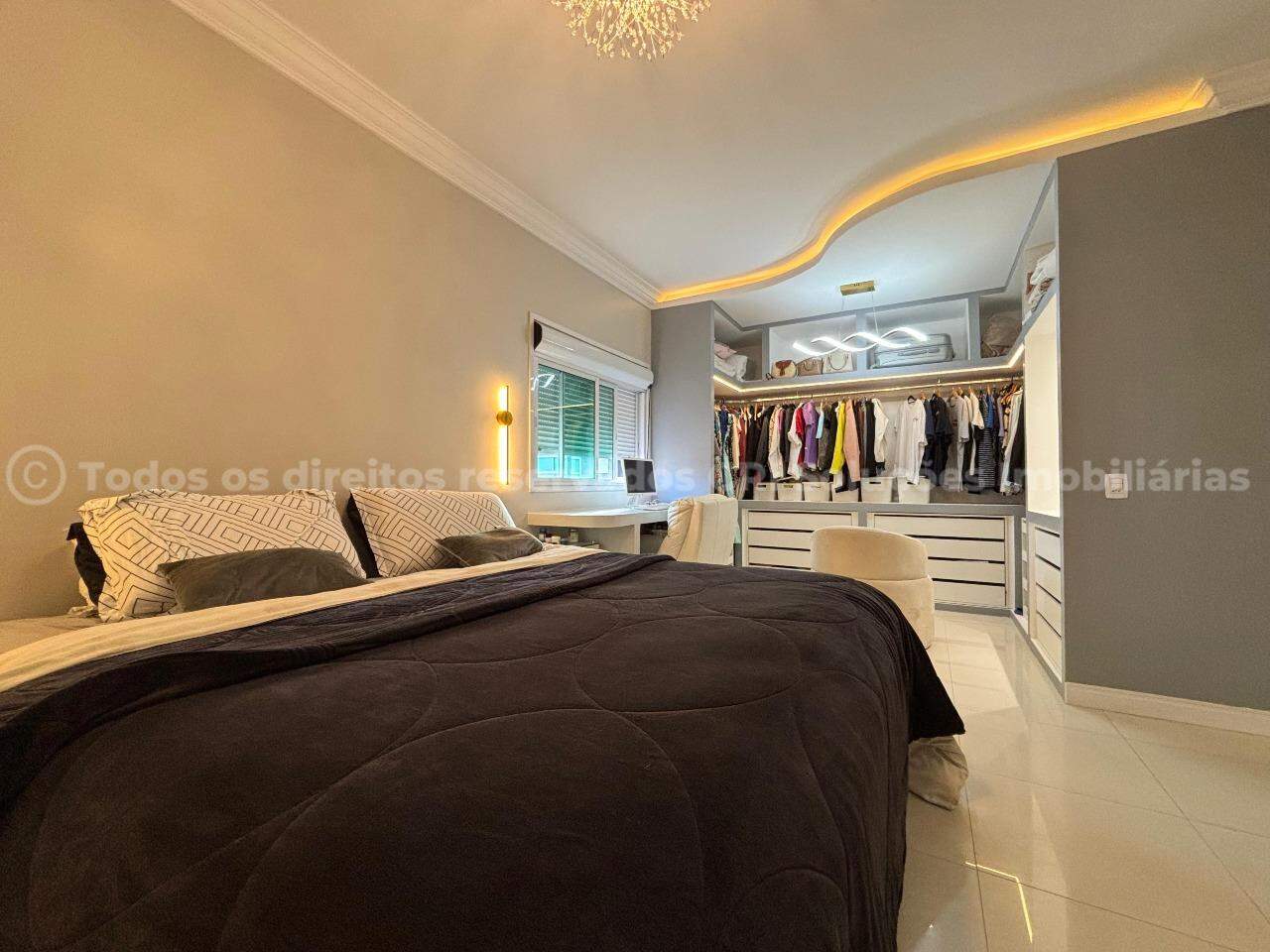 Foto do imóvel Cobertura Duplex Mobiliada com Vista Mar e 4 Suítes no edifício Cidade de Capri em Meia Praia – Itapema/SC