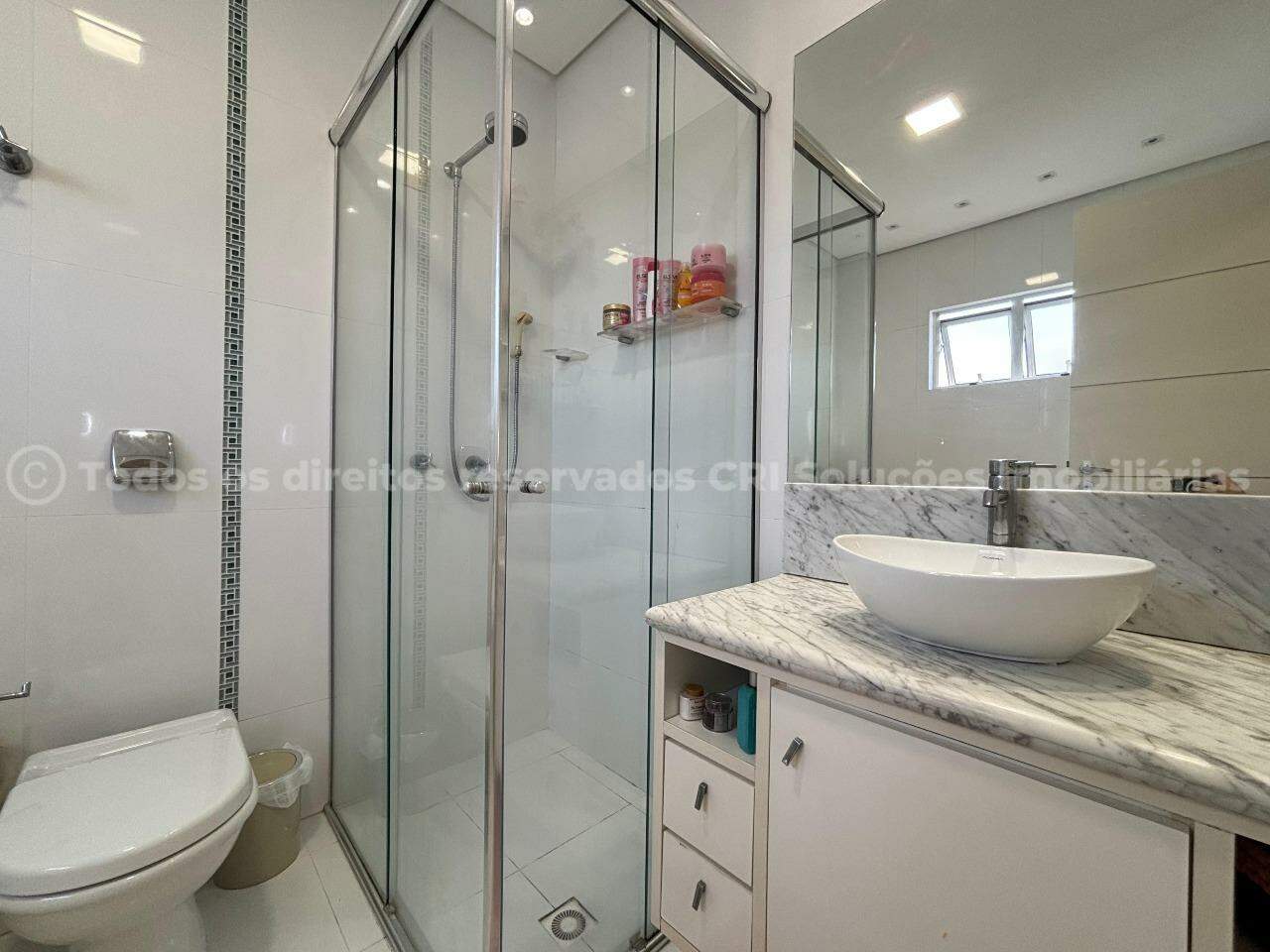 Foto do imóvel Cobertura Duplex Mobiliada com Vista Mar e 4 Suítes no edifício Cidade de Capri em Meia Praia – Itapema/SC