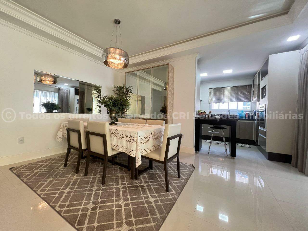 Foto do imóvel Apartamento com 4 Suítes e 3 Vagas no Via Veneto – Mobiliado em Meia Praia, Itapema/SC