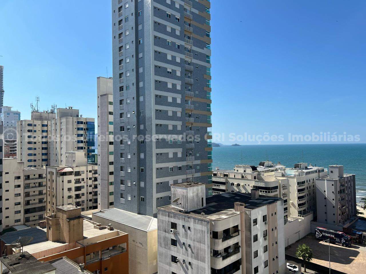 Foto do imóvel Apartamento com 4 Suítes e 3 Vagas no Via Veneto – Mobiliado em Meia Praia, Itapema/SC