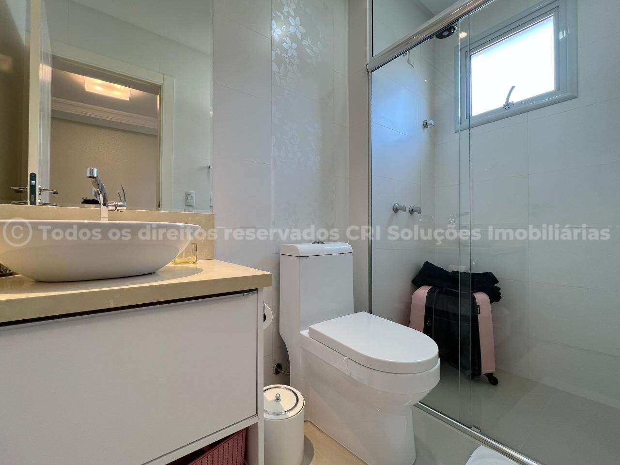 Foto do imóvel Apartamento com 4 Suítes e 3 Vagas no Via Veneto – Mobiliado em Meia Praia, Itapema/SC