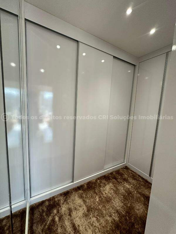 Foto do imóvel Apartamento Alto Padrão com Vista Mar e 4 Suítes no Dubai Tower – Meia Praia, Itapema/SC