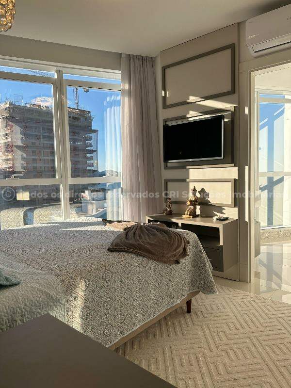 Foto do imóvel Apartamento Alto Padrão com Vista Mar e 4 Suítes no Dubai Tower – Meia Praia, Itapema/SC