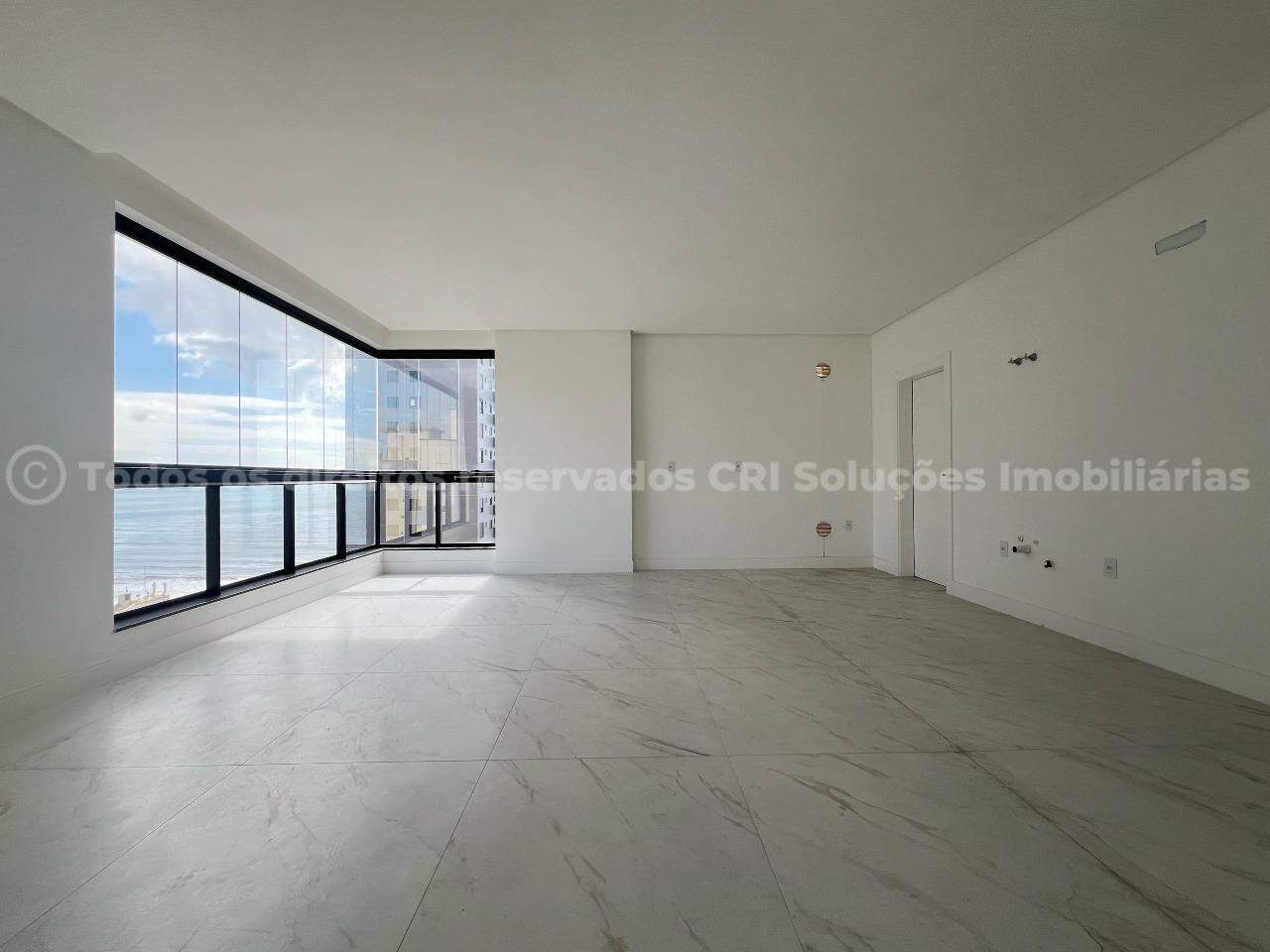 Apartamento com 3 Suítes no Exuberance Tower na Meia Praia, Itapema